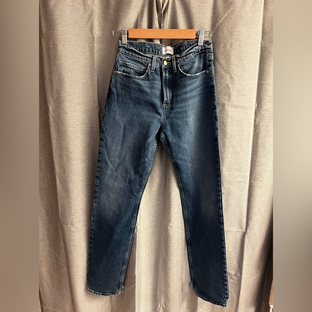 NWOT Frame Denim Women’s  Slim Jeans in Dark Blue Wash